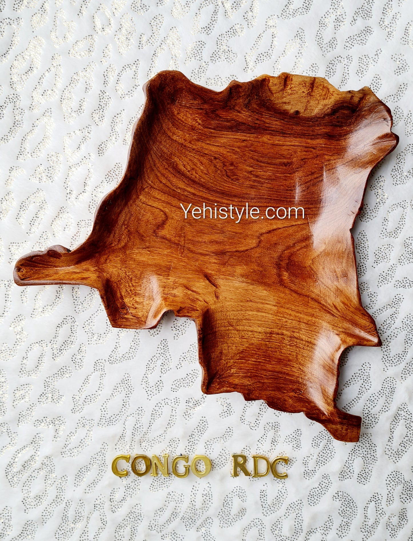 Assiette en bois Congo Kinshasa
