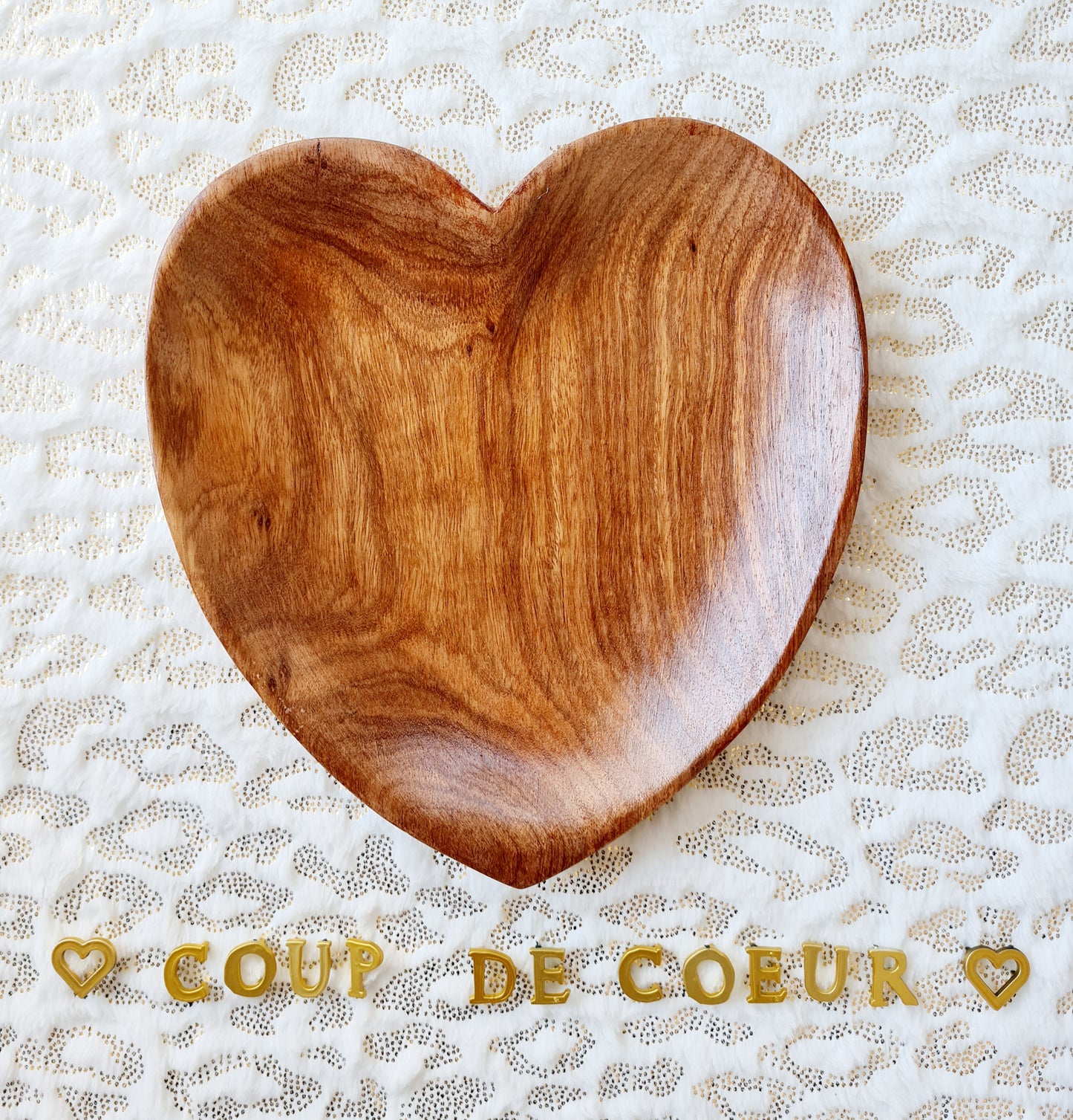 Petite assiette en bois en forme de Coeur