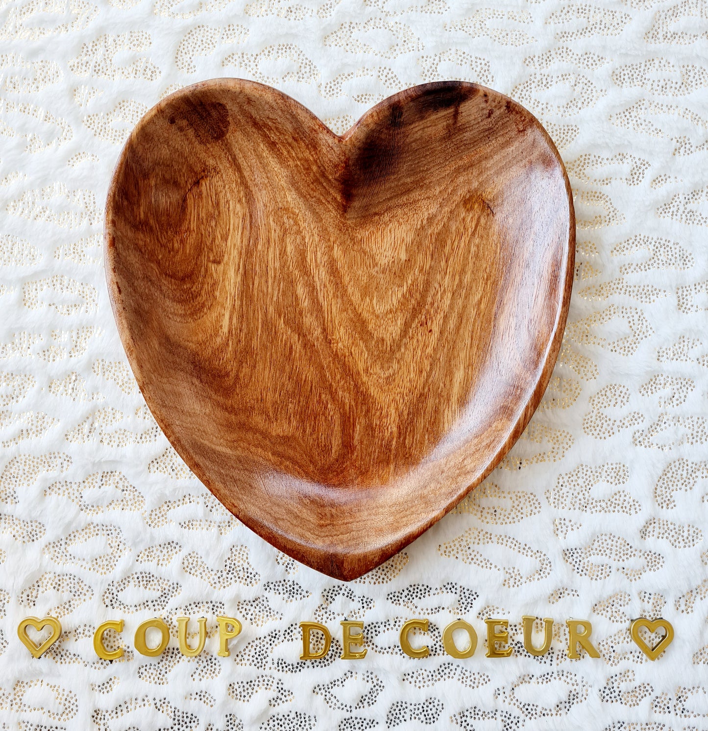 Petite assiette en bois en forme de Coeur