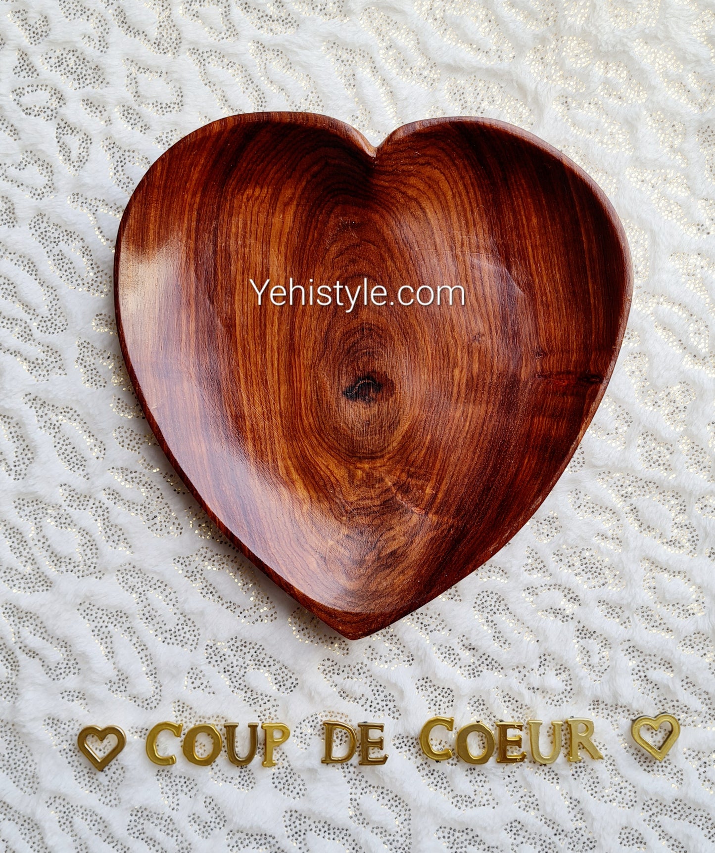 Petite assiette en bois en forme de Coeur