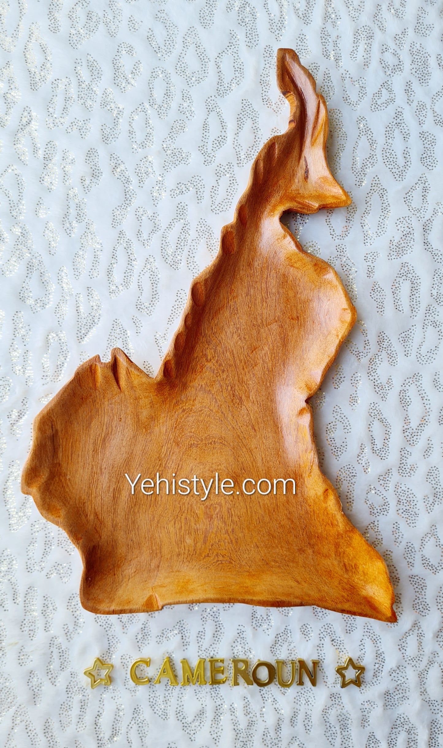 Assiette en bois Cameroun