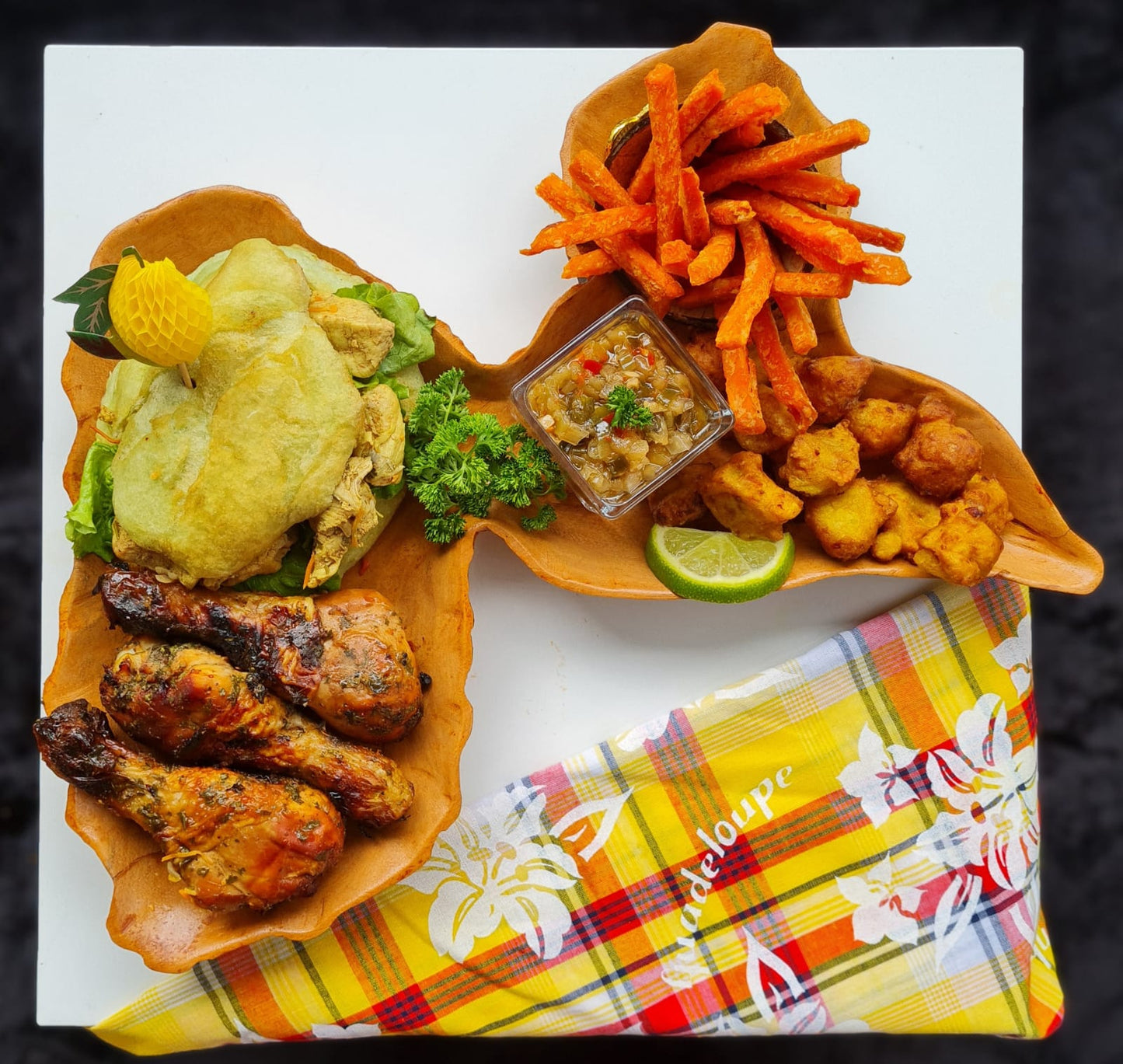 Assiette en bois Guadeloupe