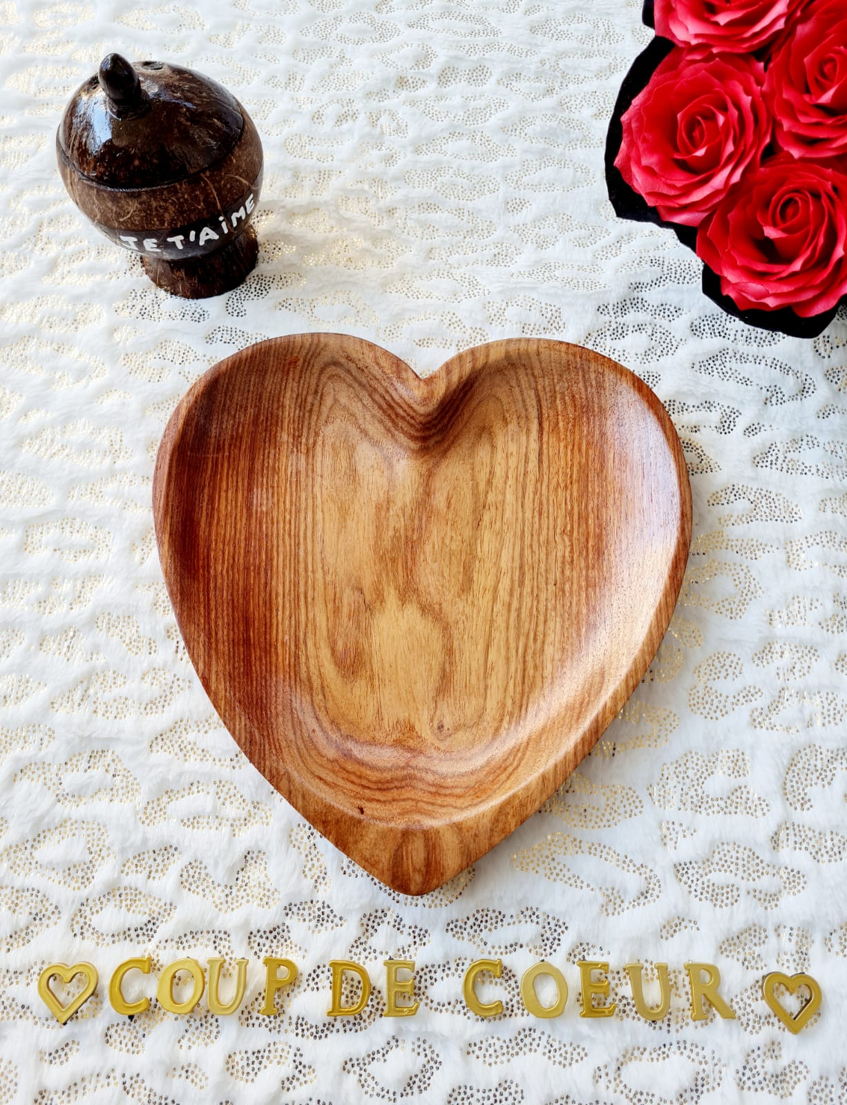 Petite assiette en bois en forme de Coeur