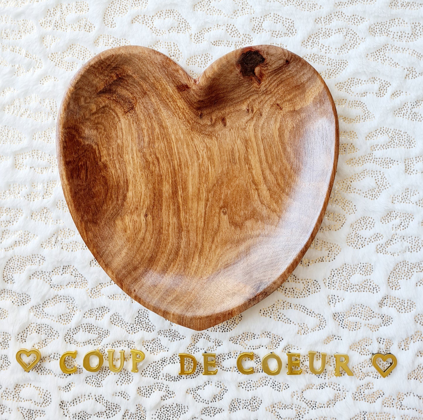 Petite assiette en bois en forme de Coeur