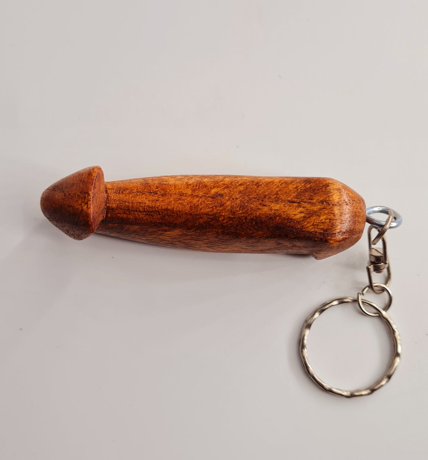 Porte-clés en bois sculpté – Cadeau fun pour EVJF & EVG