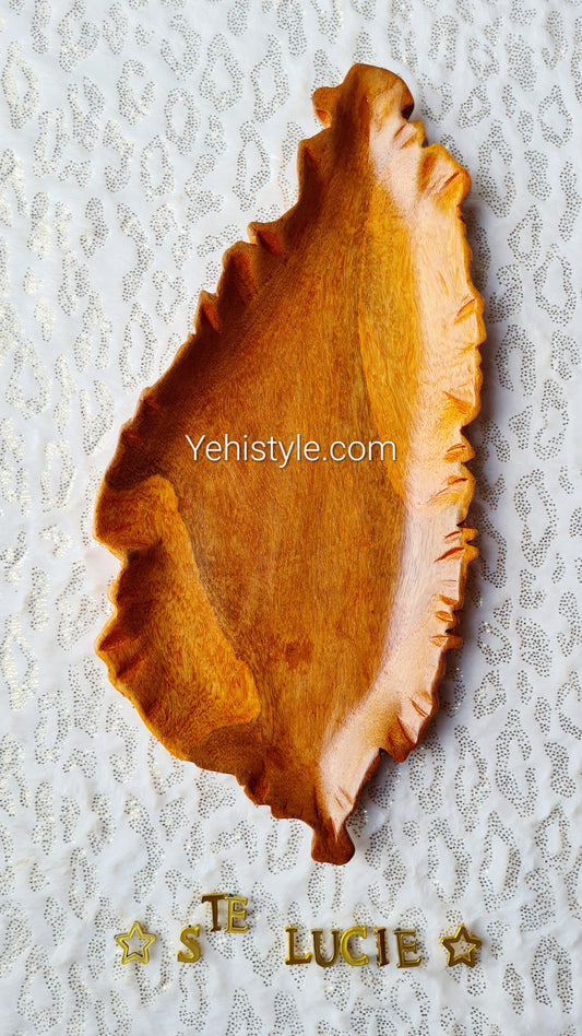 Assiette en bois Sainte Lucie